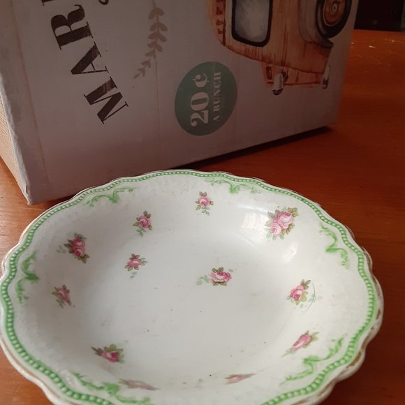 Vintage Pitcher and plate set from England by W.H. Grindley & Co. - Picture 2 of 5